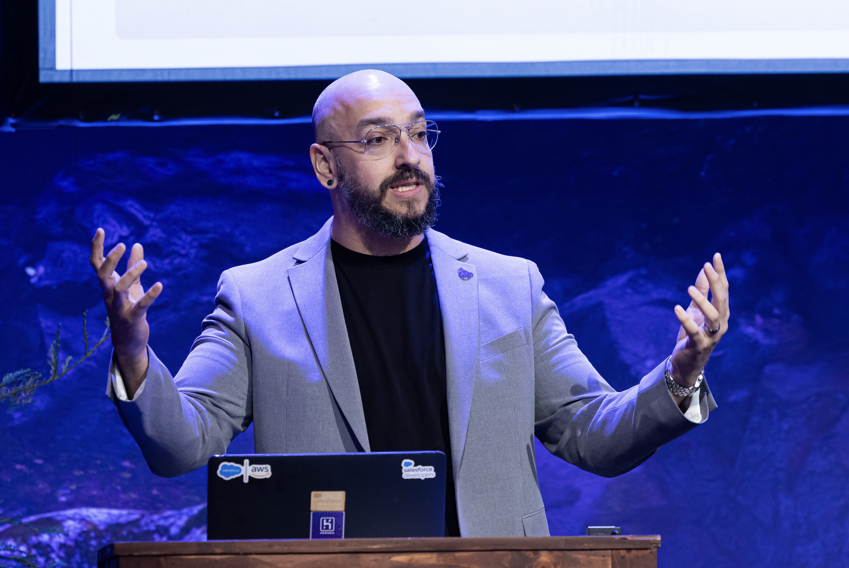 Julián Duque presenting at TDX23